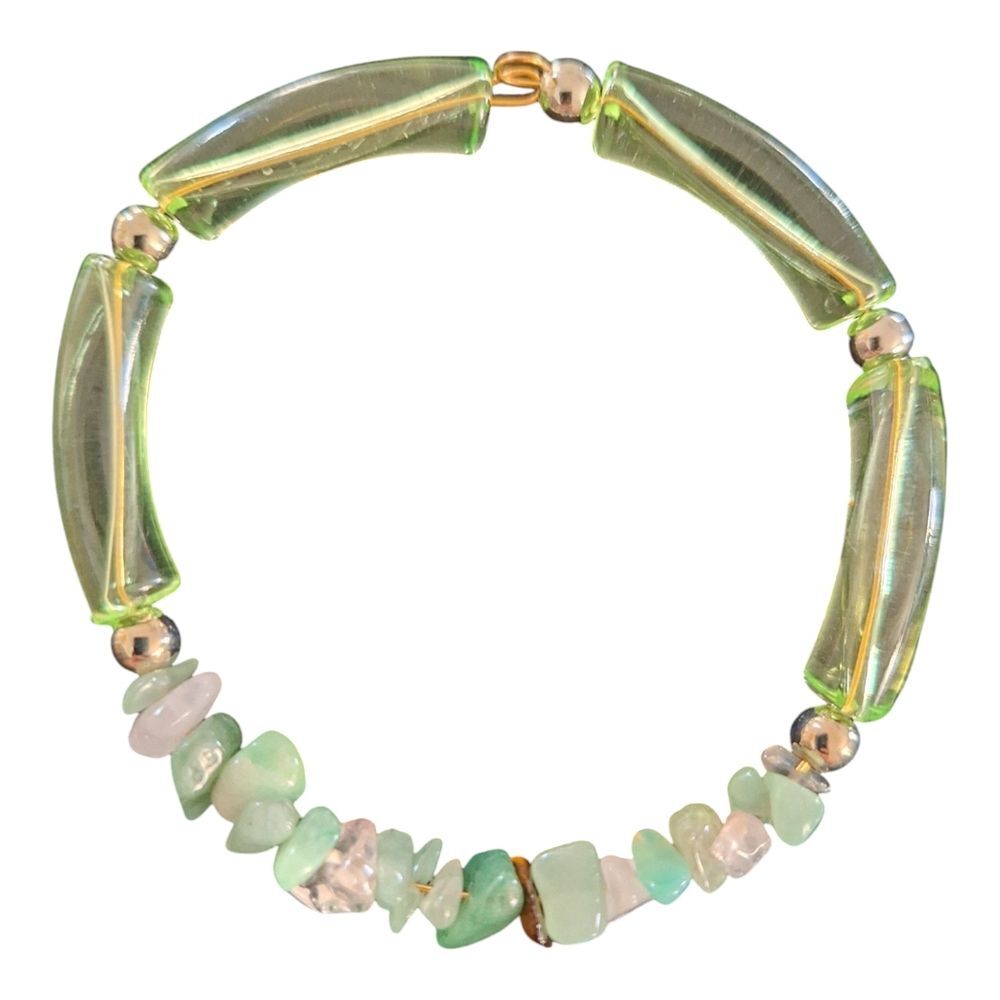 Chic Green Gemstones and Beaded Bracelet